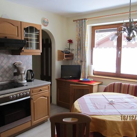 Haus Vogelsberger Appartement Fulpmes Buitenkant foto