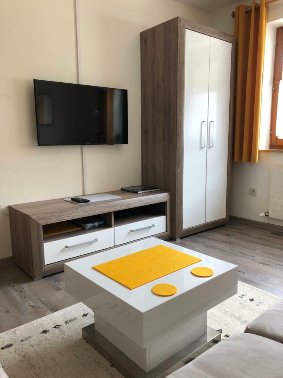 Haus Vogelsberger Appartement Fulpmes Buitenkant foto